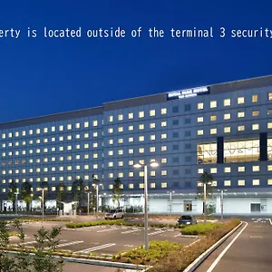 **** Отель The Royal Park Haneda Airport Terminal 3 Япония